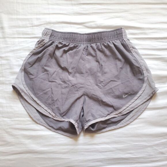 Nike Dri-Fit Shorts Size S - Picture 1 of 3